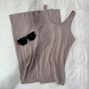 Bundle: Sunglasses and H&M Ribbed bodycon midi- dress